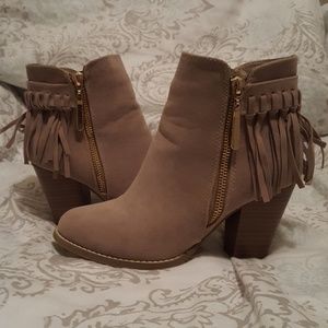 Taupe colored size 7.5 fringe ankle boots.